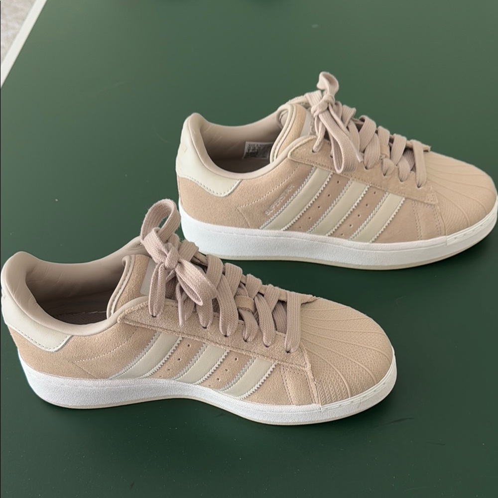 Adidas Tan Sneakers Classic Shell Toe Design Superstar XLG size unisex 9 - Picture 3 of 10